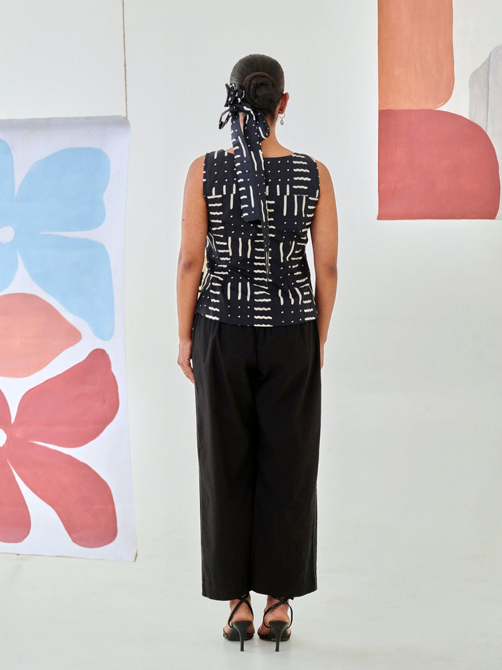 Black & White Abstract Print Wrap Top