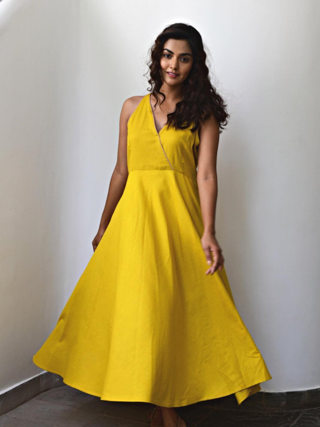 yellow sleeveless dress Women's Perfectly Framed Jersey Knit Contrast Trim Maxi | Size: L Yellow Sleeveless Cotton Maxi Dress